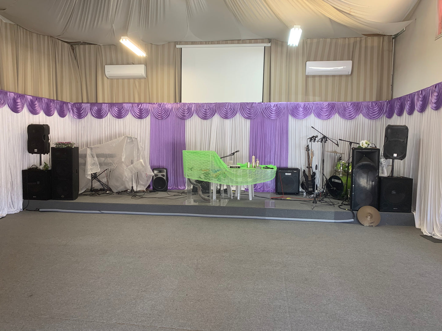 3m Satin Table Skirt with 3m Light/Dark Purple Swag