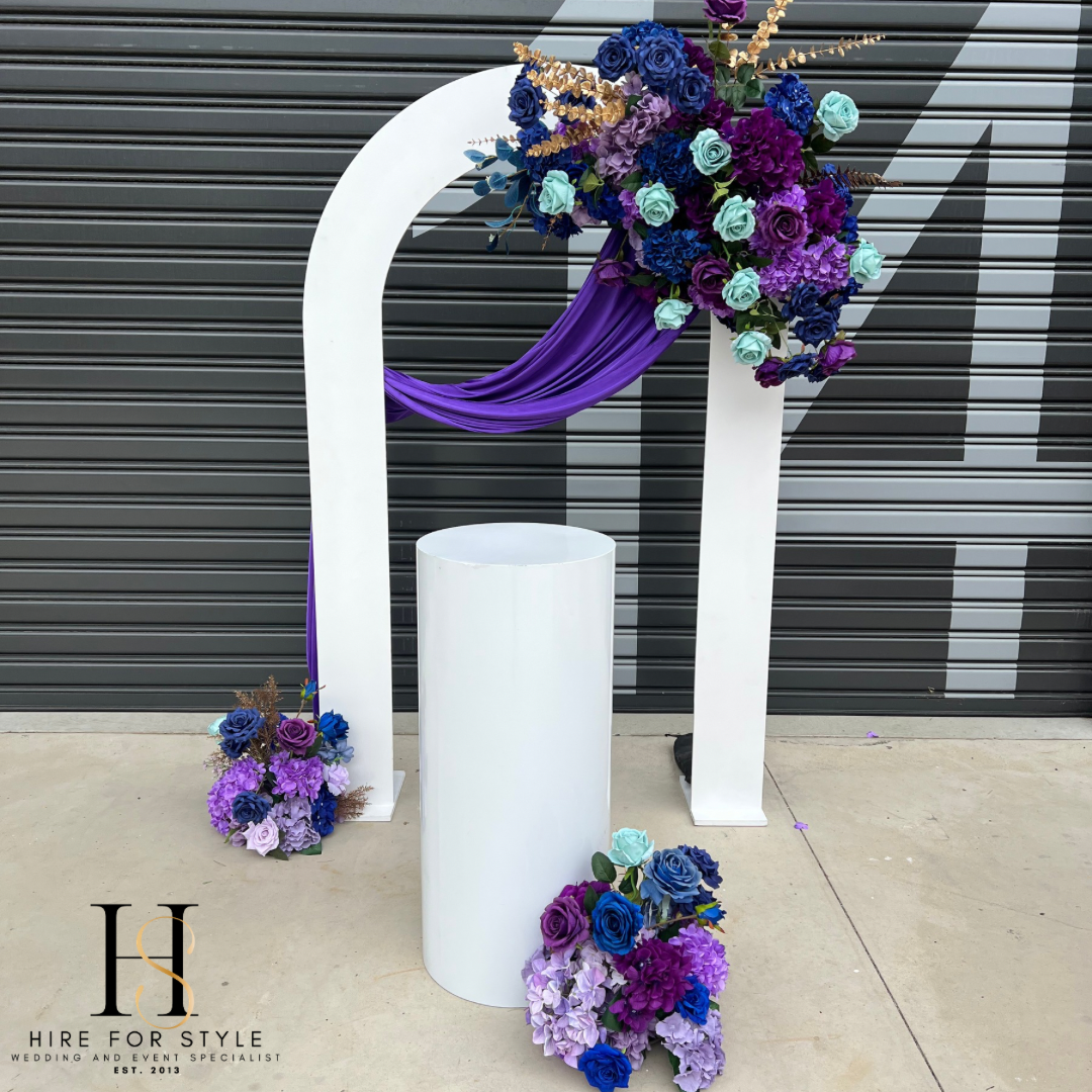 Single Open Arch with Silk Florals Package