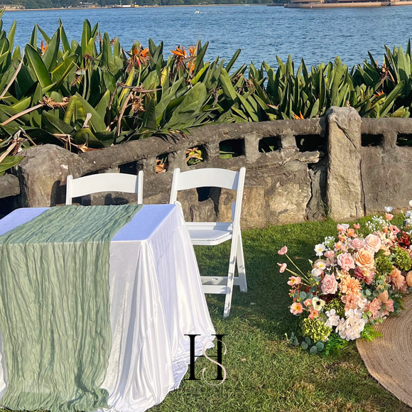 Add on - Square Signing Table with Tablecloth and Overlay