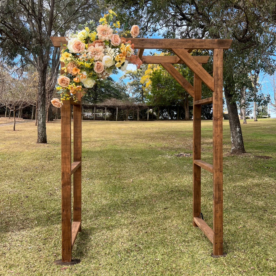 W101 Macarthur Park Wedding Ceremony Package with Large Wooden Arbour & Gladiator Chairs